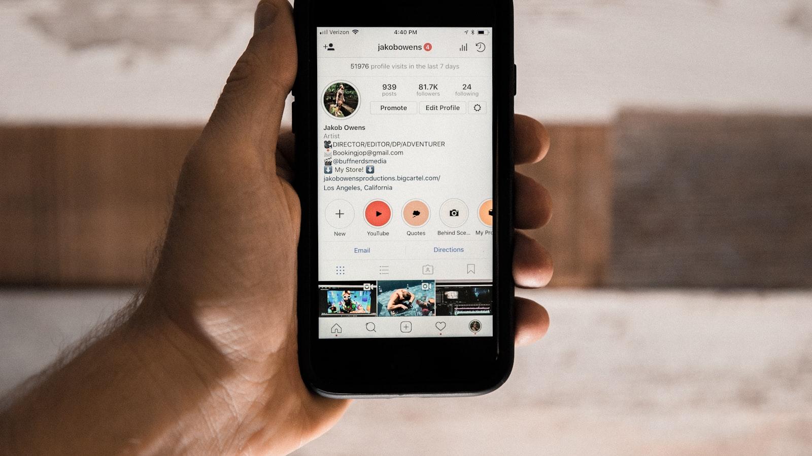 4. Embracing‌ the Dark Side: Top Tips for ‍Maximizing Your ‍Instagram Experience with Dark Mode